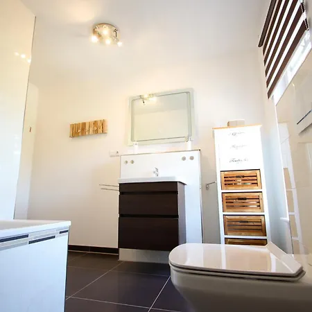 Ginger Am Bodden Eingezaeunt & Hundefreundlich